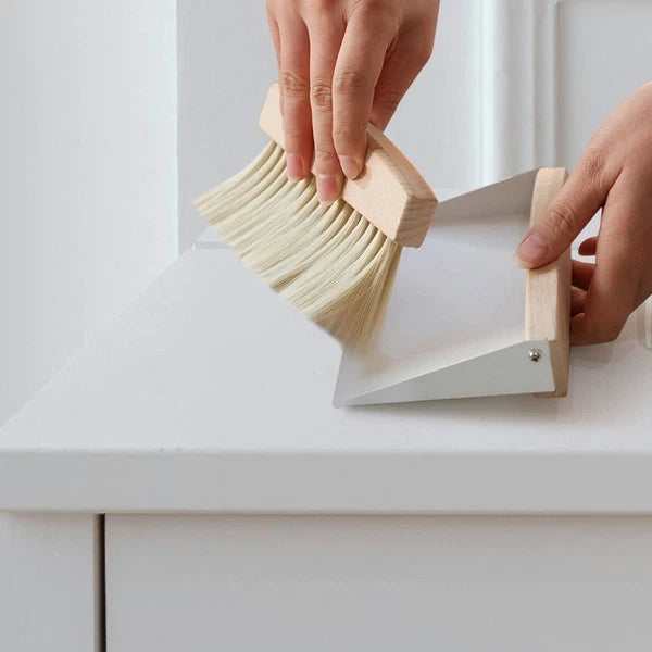 Desktop Cleaning Kit Small Dustpan Set Broom Office Travel and Combination